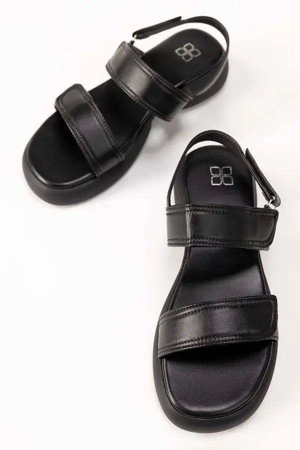 Black Sandal IWE-SDL24-001